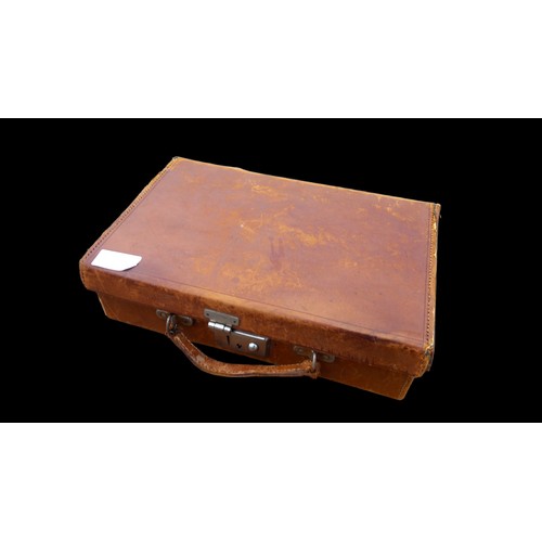 352 - A NEAT LEATHER CASE 12 x 8 x 3.25