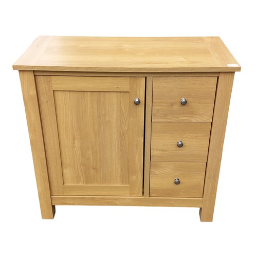 622 - OAK CUPBOARD WITH 3 DRAWERS