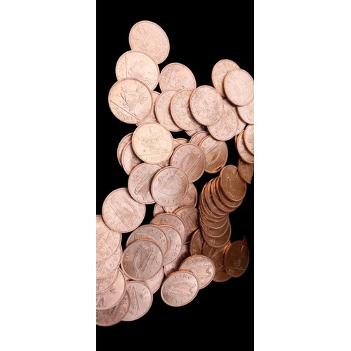 465 - Avery large  BAG OF UNCIRCULATED 1968 IRISH PENNIES WAS UNOPENED SO OVER 1000 PENNIES