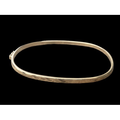 525 - 9ct BANGLE 3.41gms