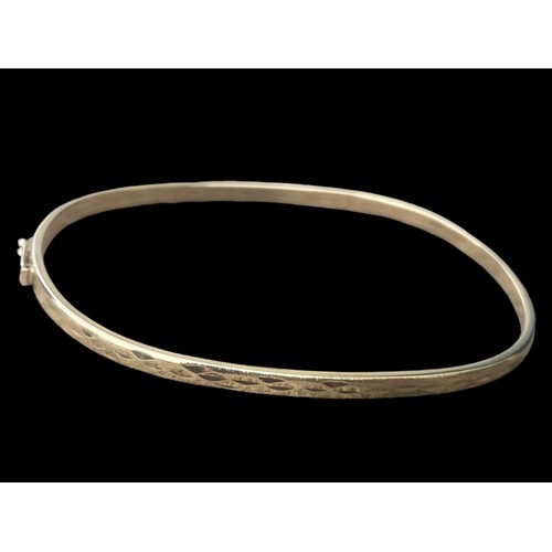 525 - 9ct BANGLE 3.41gms