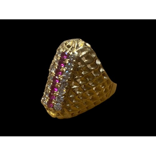 538 - AN 18ct GOLD RING LOZENGER SHAPE ,WOVEN PATTERN 7 CENTRE RUBIES WITH 14 DIAMONDS  SIZE Q 8.33grm