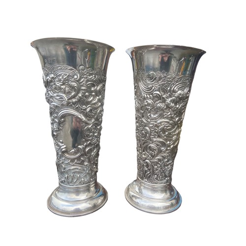 575 - AN EXCEPTIONAL PAIR OF QUALITY LARGE VICTORIAN SILVER VASES WITH A GOLD GUILDING INTERIORS. DECORATI... 