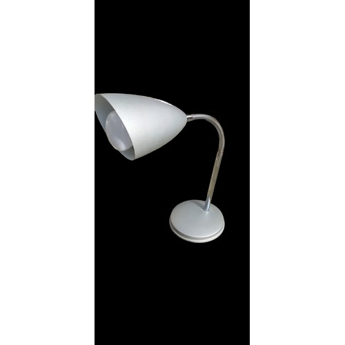 37 - AN ADJUSTABLE TABLE LAMP