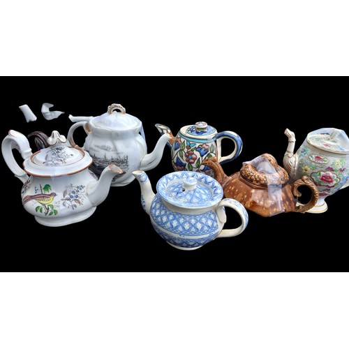 20 - QTY OF MIXED ANTIQUE AND COLLECTABLE TEAPOTS