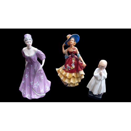 22 - SMALL ROYAL DOULTON 