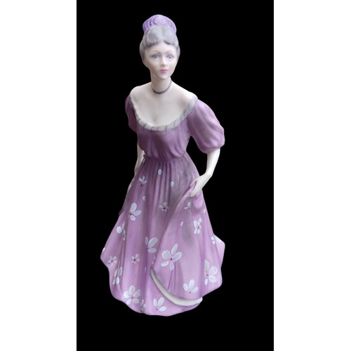 22 - SMALL ROYAL DOULTON 