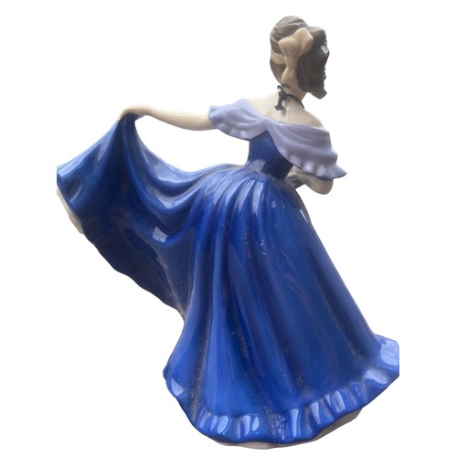 30 - ROYAL DOULTON PRETTY LADIES ELAINE