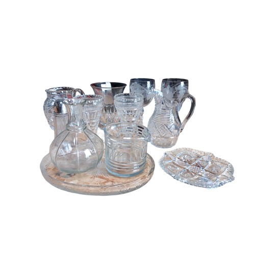 87 - A MIXED LOT OF ANTIQUE GLASSWARE