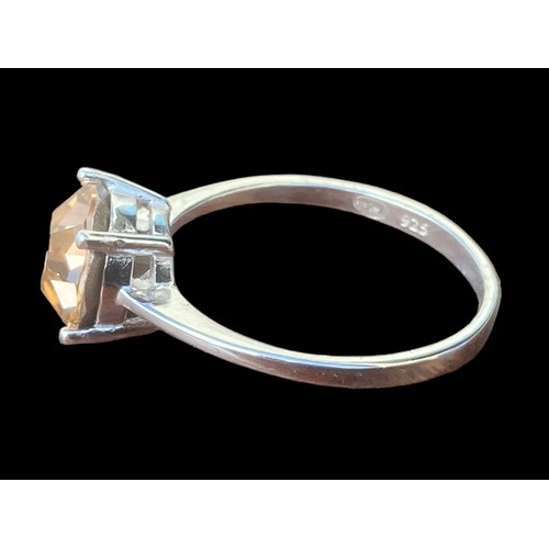 216 - A CZECH CRYSTAL SET SILVER RING