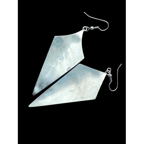 221 - A PAIR OF LARGE KITE SHAPED ABOLONE SHELL EARRINGS IN MEXICAN SILVER