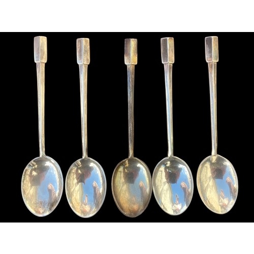 225 - A SET OF 5 SHEFFIEILD SILVER TEASPOONS 44G