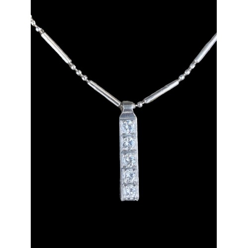 540 - AN 18ct WHITE GOLD HAND MADE RECTANGULAR DROP 5 DIAMOND PENDANT (APPROX 1ct) ON A 16