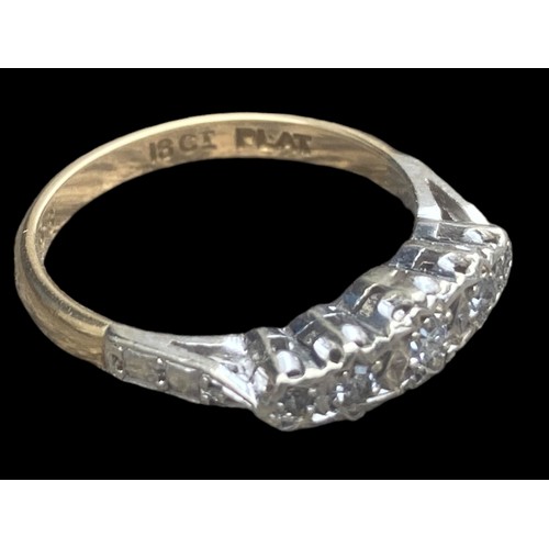 542 - 18ct GOLD AND PLATINIUM RING SET WITH 5 DIAMONDS