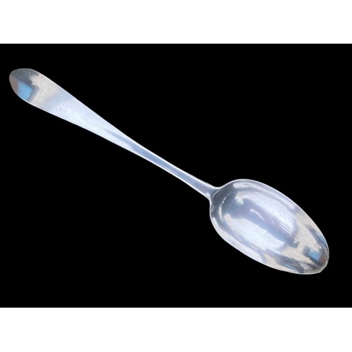 540A - A LARGE IRISH SILVER SPOON CIRCA 1780 BY JOHN PITTER 9