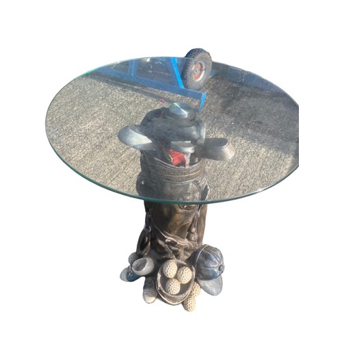 159A - A GOLFING THEMED LAMP TABLE