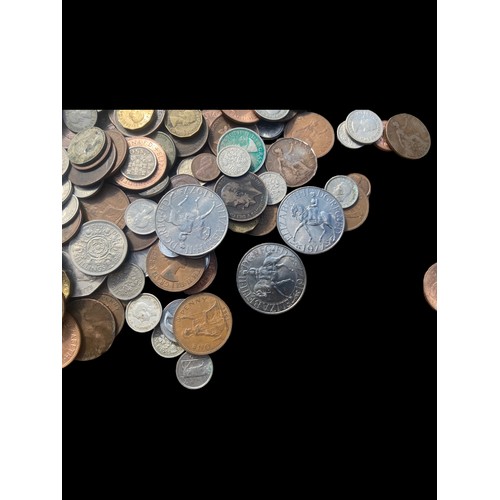 31 - A LOT OF MIXED COINS