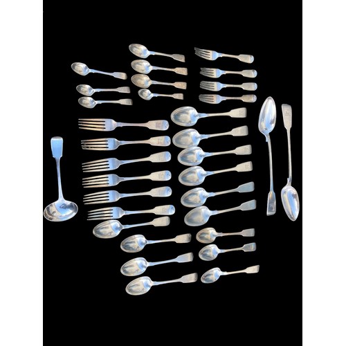 35 - A STUNNING 33 PIECE ANTIQUE CRESTED A1 SILVER PLATED CUTELRY SET TO INCLUDE FORKS,SPOONS,SERVERS AND... 