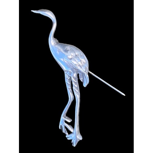 255 - A SILVER STORK BROOCH