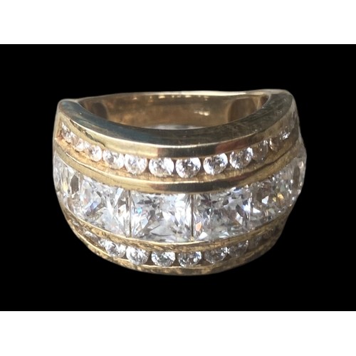 261 - A SILVER GILT DESIGNER RING WITH BRIGHT STONES (HAS A FULL SILVER HALLMARK)