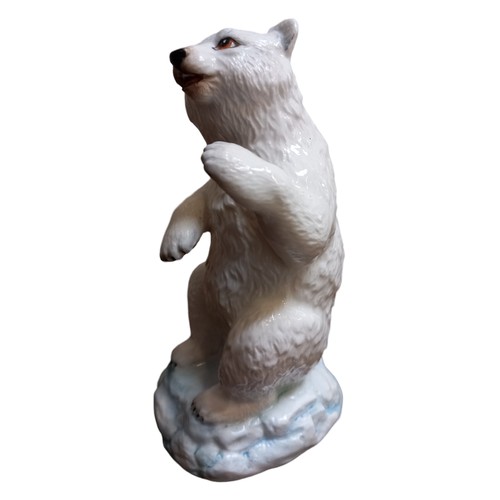 92 - AN ANYSLEY POLAR BEAR ORNAMENT 6