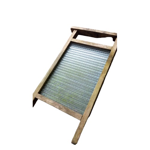 400 - ANTIQUE WASHBOARD