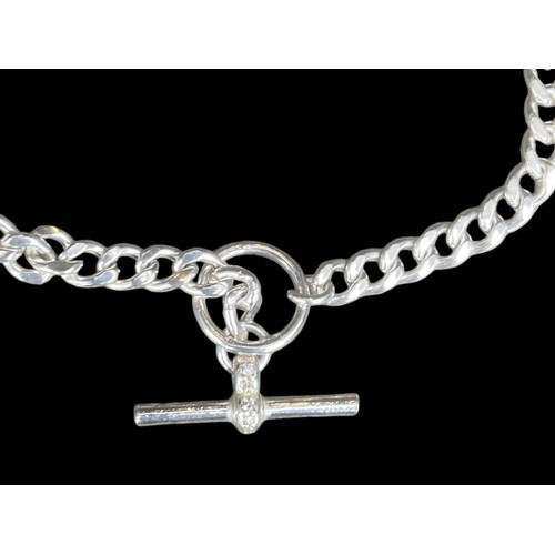 437 - A LONG HEAVY SILVER FLATLINK CHAIN WITH T.BAR 13.85 grm and 17