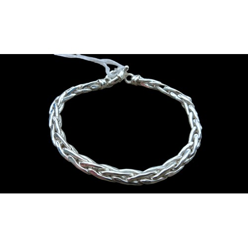 453 - A FANCY LINK SILVER BRACELET