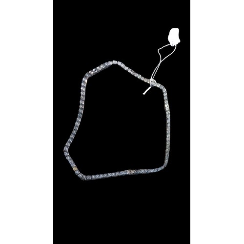 485 - A HEAVY SILVER GEM SET NECKLACE WITH A TRIGGER CATCH