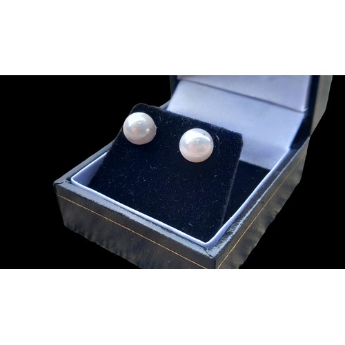 534 - WHITE GOLD SINGLE PEARL STUD EARRINGS