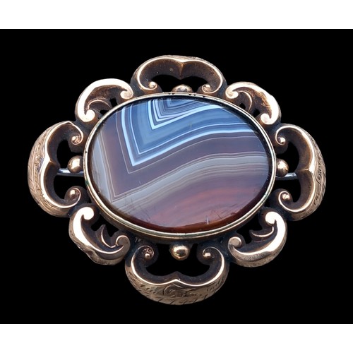 539 - LARGE 18ct GOLD OVAL AGATE SET BROOCH WITH METAL PIN 12.94grm