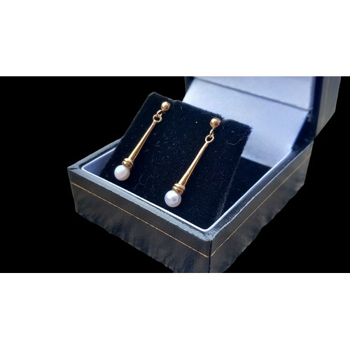 555 - 9ct YELLOW GOLD DROP EARRINGS WITH PEARL 1.28gms