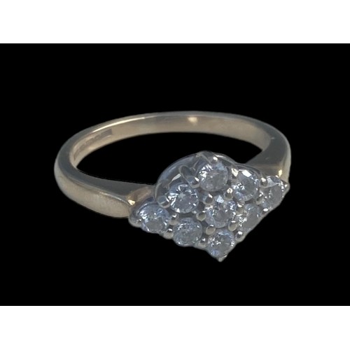 603 - 9ct GOLD 9 STONE DIAMOND RING