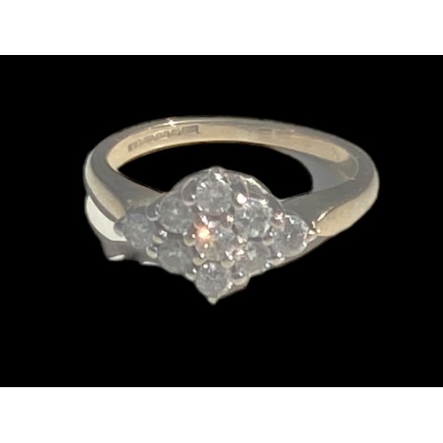 603 - 9ct GOLD 9 STONE DIAMOND RING