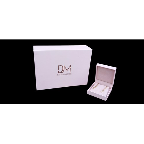 601 - DIAMONDS MINE 14ct DROP DIAMOND EARRINGS IN COLLECTORS BOX