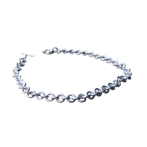 582 - A CHUNKY SILVER ROUND LINNK BELCHER CHAIN 18