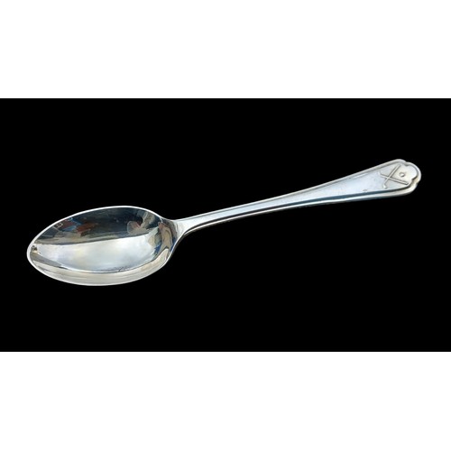 624 - A SET OF SILVER WALKER AND HALL(SHEFFIELD) TEASPOONS WEIGHS 80 GRAMS