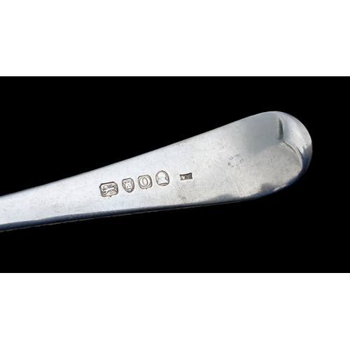 625 - A GEORGIAN SILVER SERVING SPOON IN LONDON 1809 BY STEVEN ADAMS WEIGHS 57G