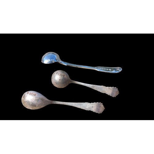 672 - 3 SILVER SALT SPOONS VARIOUS DATES