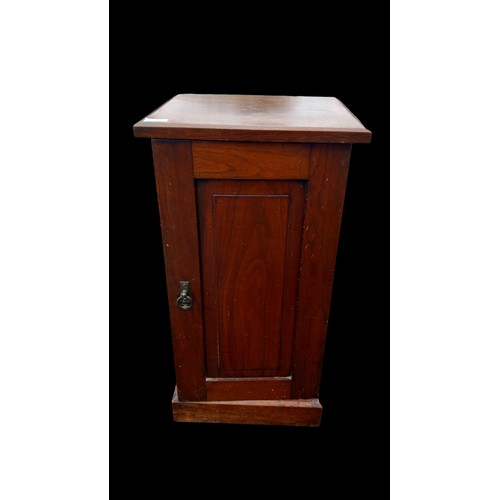 15 - A VICTORIAN MAHOGANY POT CUPBOARD