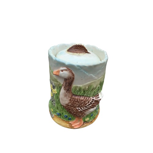 39 - A BORDER FINE ARTS GOOSE STORAGE JAR 6