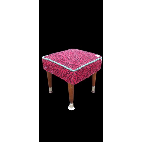 114 - A RETRO FOOTSTOOL