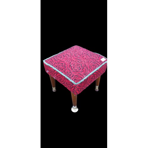 114 - A RETRO FOOTSTOOL