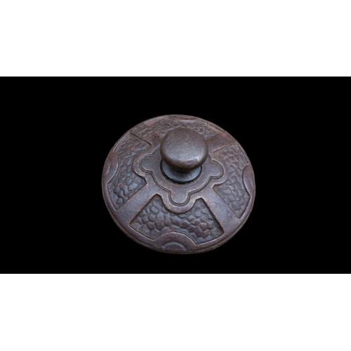 279 - A BRONZE LID/PAPERWEIGHT