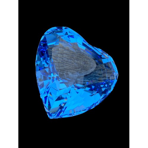 417 - A  SWAROVSKI  CRYSTAL BLUE HEART IN PRESENTATION CASE AND PAPERS