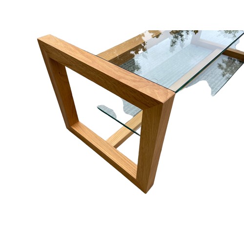 412 - A DESIGNER 2 SHELF OAK & HEAVY GLASS COFFEE TABLE 48 x 12.5