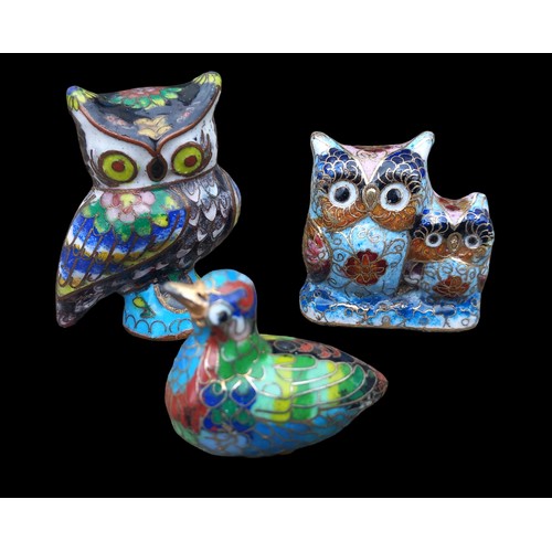 464 - A LOT OF 2 CLOISONNE OWL AND A CLOISONNE DUCK