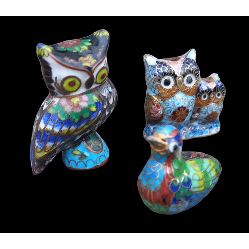 464 - A LOT OF 2 CLOISONNE OWL AND A CLOISONNE DUCK