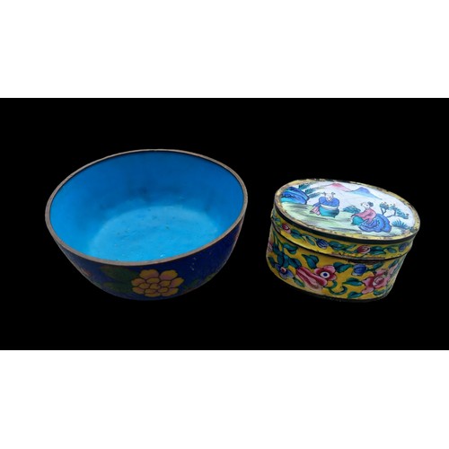 469 - A CLOISONNE BOWL AND CHINESE ENAMELLED TRINKET BOX