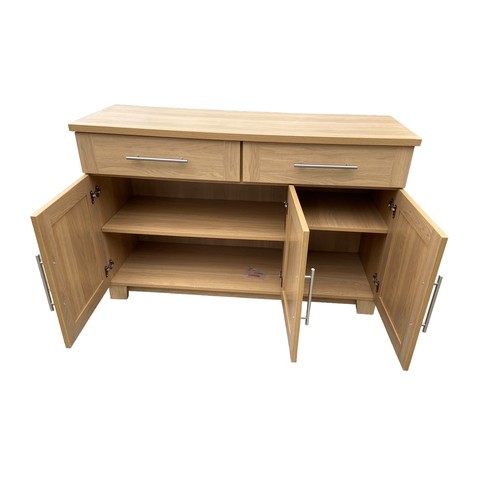 498 - A BEECH 3 DOOR, 2 DRAWER SIDEBOARD 63x35x23